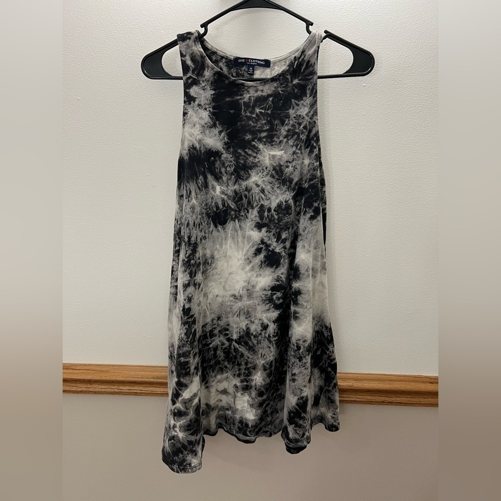 Flowy Tie Dye Tank Women’s Size Small